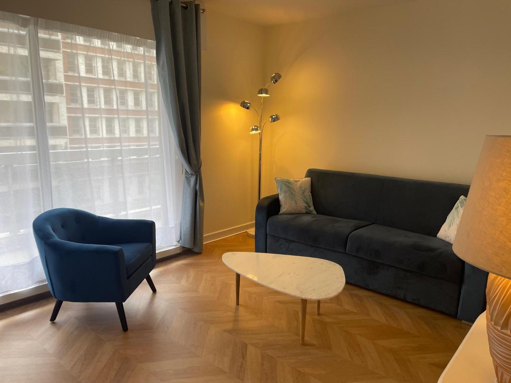 Apartment Large Invalides Montparnasse *